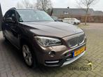 BMW X1 SDrive20i Business / AUTOMAAT / APK 2-2026, Auto's, Euro 5, 4 cilinders, Bruin, 184 pk