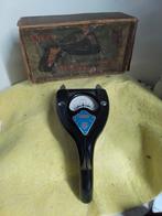 8213) DAVENSET  antieke   batterij tester, Antiek en Kunst, Antiek | Gereedschap en Instrumenten, Ophalen of Verzenden