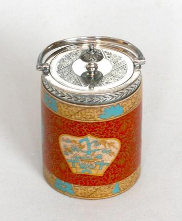 Candy potje Japans tafreel met een Verzilverd Montuur beschikbaar voor biedingen