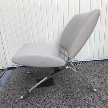 IZGS Artifort Dodo F395 leer fauteuil stoel lounge beschikbaar voor biedingen