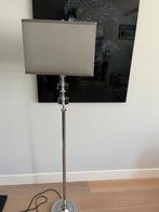Zeer mooie vloerlamp met kap. Zijde grijs, glazen details, Ophalen of Verzenden, Zo goed als nieuw, 150 tot 200 cm