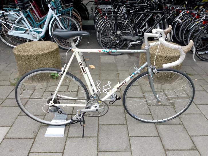 Giant Peloton h60 retro racefiets, Fietsen en Brommers, Fietsen | Racefietsen, Gebruikt, Heren, Giant, 10 tot 15 versnellingen