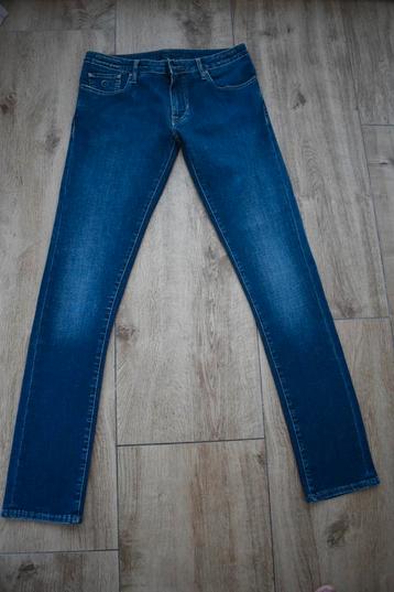 Jacob Cohën *Fit Comfort* beschikbaar voor biedingen