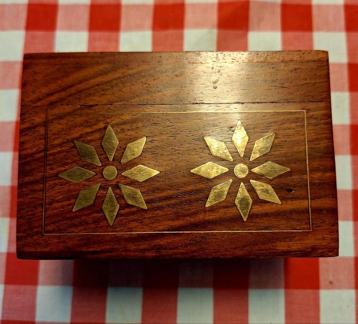 Antiek Mahoniehouten Kistje met Koper Inlegwerk, Huis en Inrichting, Woonaccessoires | Kisten, Gebruikt, Minder dan 50 cm, Minder dan 50 cm