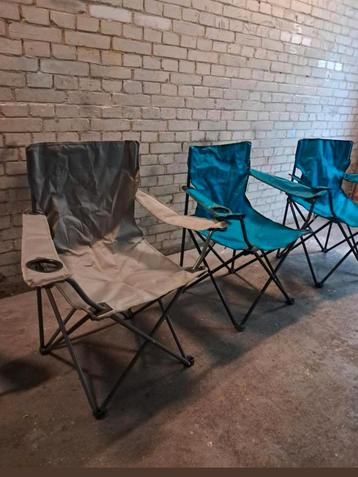 Te koop! 3×kampeerstoel beschikbaar in grijskleur.  beschikbaar voor biedingen