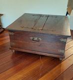 Antieke Houten Kist met Messing Details, Ophalen