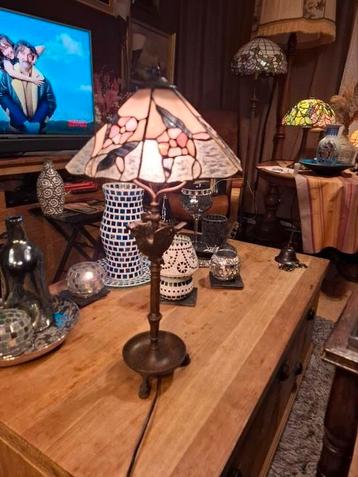 Tiffany staande lamp beschikbaar voor biedingen