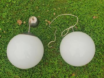 2 Schoollampen beschikbaar voor biedingen