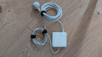 Apple MacBook MagSafe lader beschikbaar voor biedingen