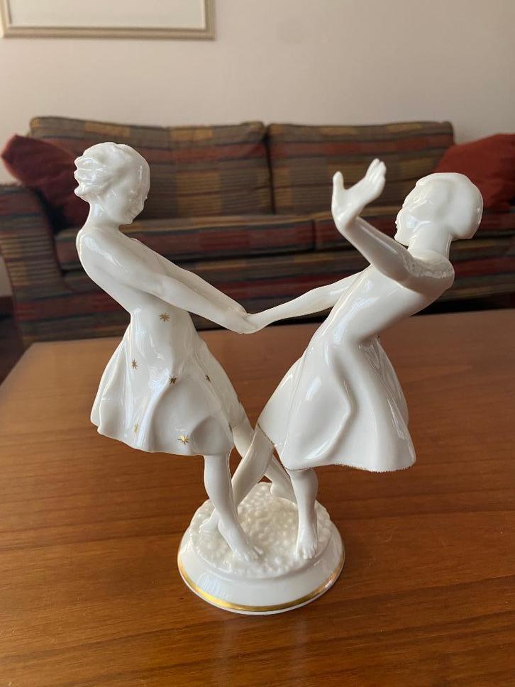 Porseleinen beeldje 2 danseressen - Hutschenreuther, Verzamelen, Beelden en Beeldjes, Zo goed als nieuw, Mens, Ophalen of Verzenden