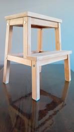 Bekväm IKEA Trapje / Opstapje, Huis en Inrichting, Krukjes, Ophalen, Gebruikt, Hout