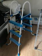 Zwembad trapje, Ophalen, Gebruikt, Ladder
