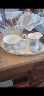 Royal albert roomstel van een serie windsor rose, Antiek en Kunst, Ophalen