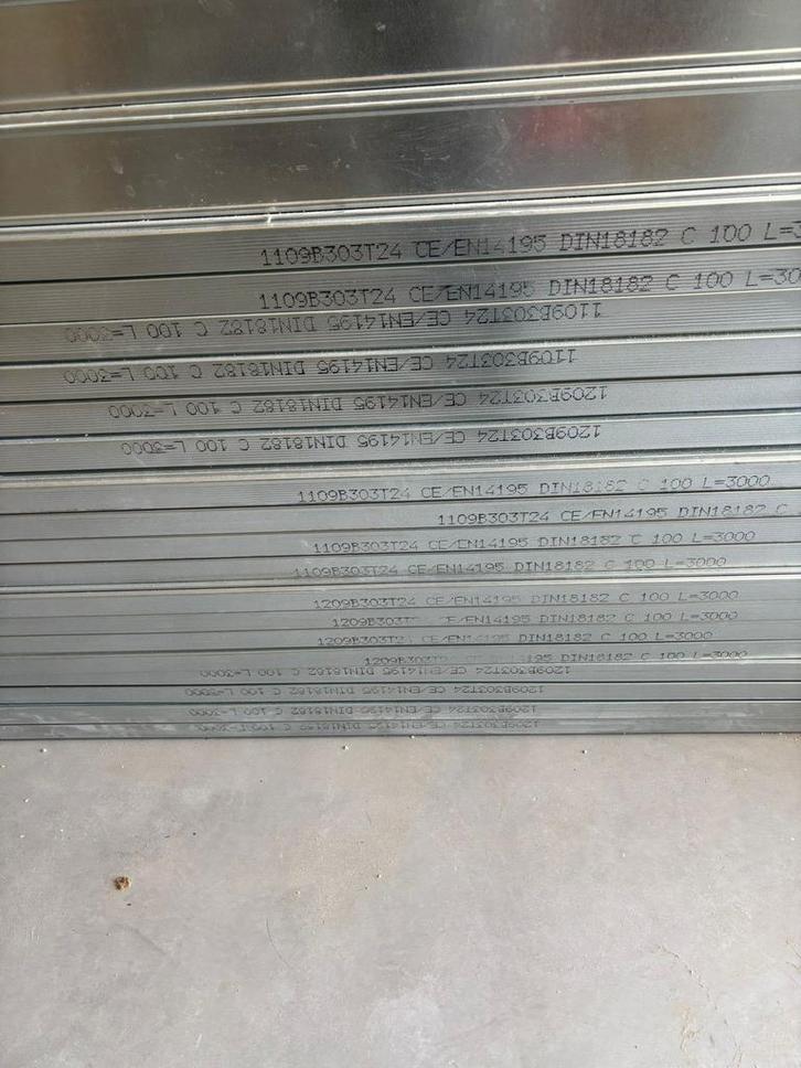C-100 en U-100 profilien, Doe-het-zelf en Verbouw, Metalen, Zo goed als nieuw, IJzer, Ophalen of Verzenden