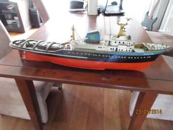 sleepboot model beschikbaar voor biedingen