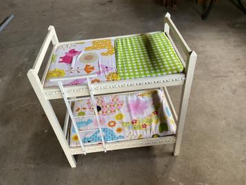 Poppen stapel bed beschikbaar voor biedingen