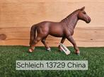 Schleich 13729 Hannoveraan merrie met vaantje
uit 2013, Ophalen of Verzenden, Zo goed als nieuw, Paard, Beeldje of Figuurtje