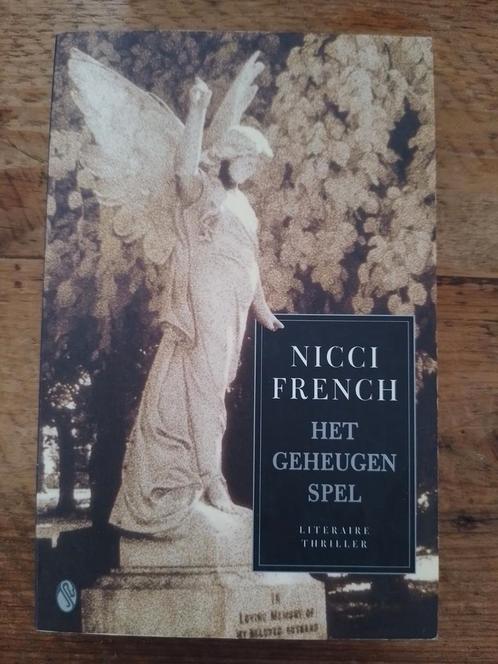 Nicci French - Midprice, Boeken, Literatuur, Zo goed als nieuw, Nederland, Ophalen of Verzenden