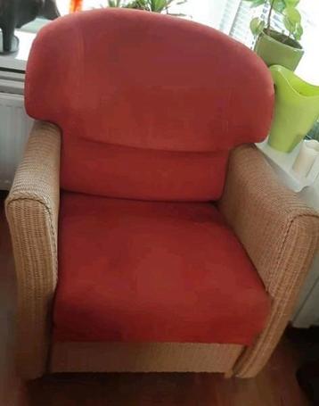 Twee Lloyd Loom fauteuils (geen riet/rotan) beschikbaar voor biedingen