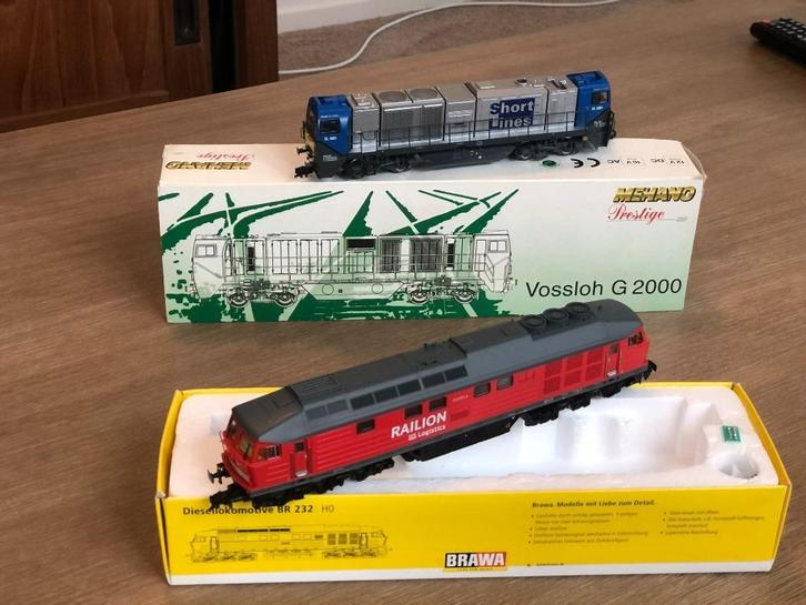 2 stuks NIEUWE DIGITALE DIESELLOCS   (303), Hobby en Vrije tijd, Modeltreinen | H0, Nieuw, Locomotief, Gelijkstroom, Overige merken