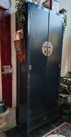 Grote Chinese kast met goudkleurig beslag, Gebruikt, 200 cm of meer, 50 tot 100 cm, Modern