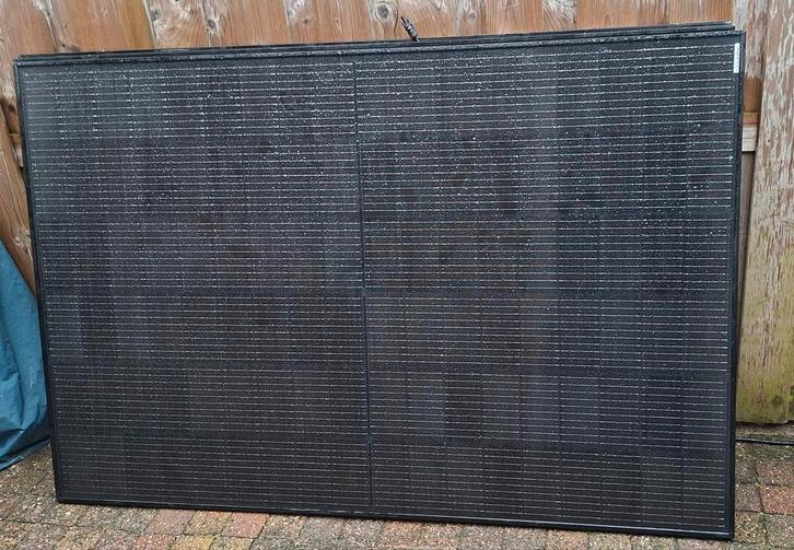 Full black 400 wat Jinko zonnepaneel, Doe-het-zelf en Verbouw, Overige Doe-het-zelf en Verbouw, Zo goed als nieuw, Ophalen