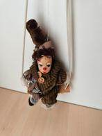 Clowntje op schommel om op te hangen, Verzamelen, Poppen, Ophalen of Verzenden, Zo goed als nieuw