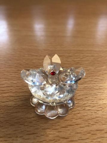 Mooie glazen Bloem op voet. 2,5 cm hoog. Glas.  beschikbaar voor biedingen