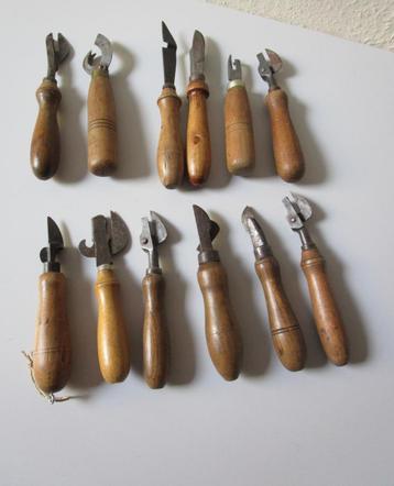 Verzameling 12 st. blikopeners beschikbaar voor biedingen