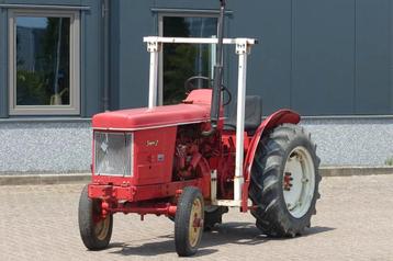 Renault Super 7 2wd / Smalspoortrekker beschikbaar voor biedingen