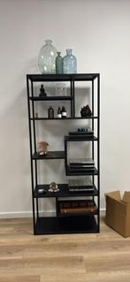 Zwart metalen vakkenkast, Huis en Inrichting, Ophalen, Met plank(en), Zo goed als nieuw, Minder dan 150 cm