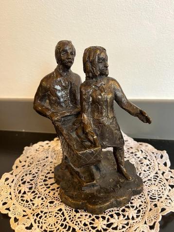 Bronzen beeldje, winkelwagentje, boodschappen beschikbaar voor biedingen