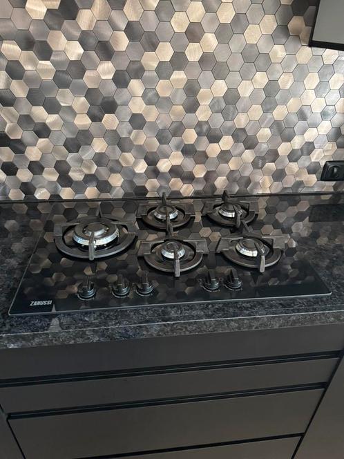 Mooie gas op glas kookplaat 5 pits 56 x 49 ( breed 74cm)., Witgoed en Apparatuur, Kookplaten, Zo goed als nieuw, Inbouw, Gas, 5 kookzones of meer