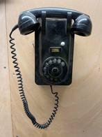 Vintage Bakeliet Wandtelefoon met Draaischijf, Ophalen of Verzenden, Gebruikt, Bakeliet