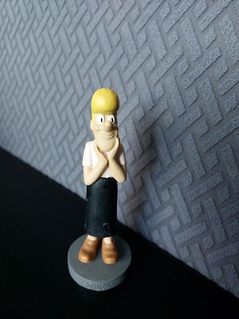 Suske en wiske poppetje "tante sidonia", Verzamelen, Ophalen of Verzenden, Zo goed als nieuw