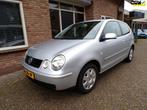 Volkswagen Polo 1.4-16V Highline, Auto's, Volkswagen, Voorwielaandrijving, Gebruikt, Metallic lak, 4 cilinders