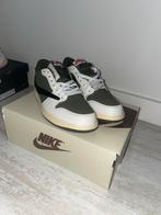 Nike Air Jordan 1 Low Travis Scott Olive (GS), Ophalen of Verzenden, Nieuw, Overige kleuren, Sneakers of Gympen