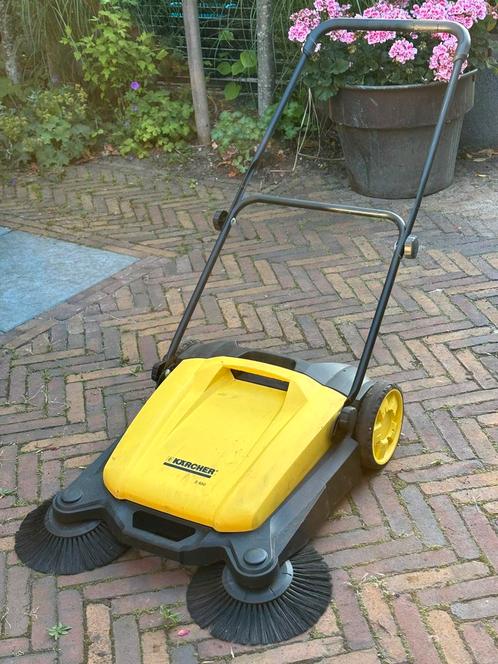 Kärcher S 650 hand veeg machine voor binnen en buiten, Tuin en Terras, Veegmachines, Gebruikt, Ophalen