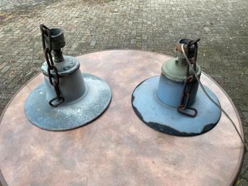 Industriële hanglampen set beschikbaar voor biedingen