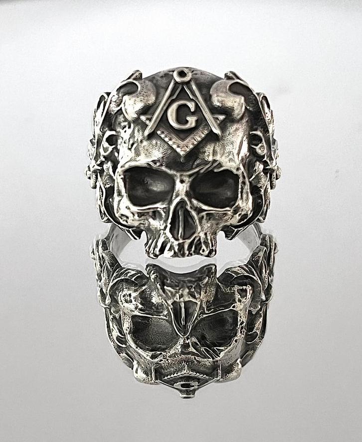 Zilveren vrijmetselaar schedel ring, Sieraden, Tassen en Uiterlijk, Ringen, Nieuw, Dame of Heer, 19 tot 20, Zilver, Zilver, Ophalen of Verzenden