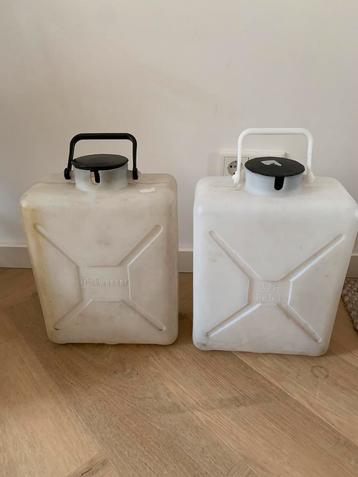 Camper watertank set 12 liter beschikbaar voor biedingen