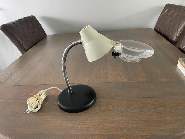 BIG EYE TAFELLAMPJE met LOEP - WD014, Hobby en Vrije tijd, Vergrootglazen, Loepen en Loeplampen, Gebruikt, Vergrootglas of Loep