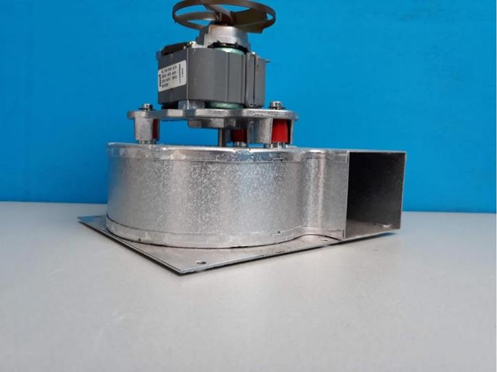 Ventilator Agpo Ferroli New MVL RL108/3400 A35-3030L-408 acm, Doe-het-zelf en Verbouw, Verwarming en Radiatoren, Nieuw, Cv-ketel of Combi-ketel