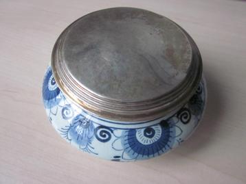 DELFTS BLAUW POTJE beschikbaar voor biedingen