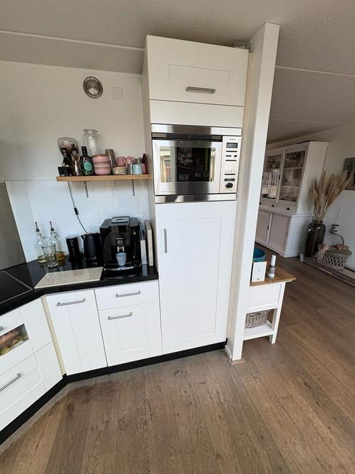 Berloni, echt houten keuken, Huis en Inrichting, Keuken | Complete keukens, Gebruikt, Hoekkeuken, Graniet of Steen, Ophalen of Verzenden