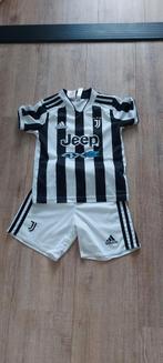 Voetbal tenue Juventus maat 116, Sport en Fitness, Voetbal, Set, Maat XS of kleiner, Ophalen of Verzenden, Zo goed als nieuw