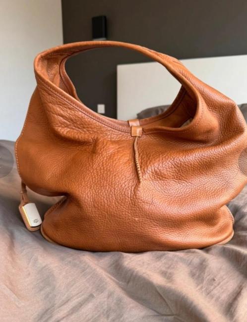 UGG leren tas, Sieraden, Tassen en Uiterlijk, Tassen | Damestassen, Gebruikt, Handtas, Bruin, Verzenden