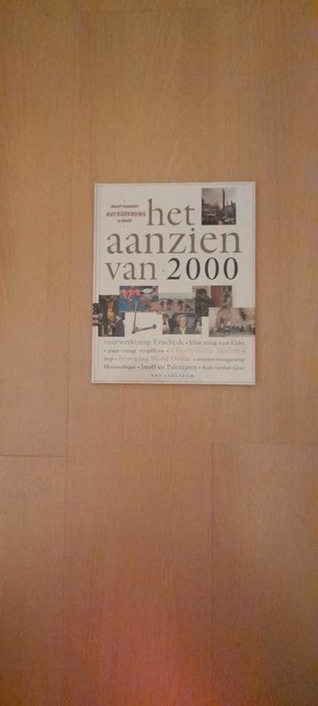 Het aanzien van 2000 beschikbaar voor biedingen