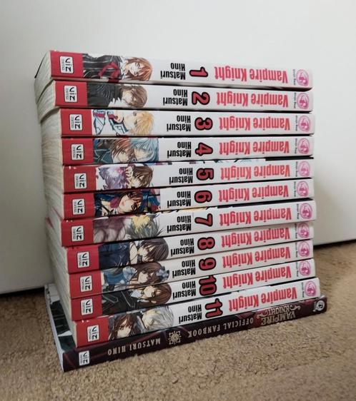 Vampire Knight manga deel 1-11 + fanbook Engels, Boeken, Strips | Comics, Gelezen, Meerdere comics, Japan (Manga), Ophalen of Verzenden