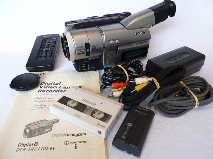 Sony Digital 8   DCR-TRV110E, infolithium accu, Audio, Tv en Foto, Videocamera's Digitaal, Zo goed als nieuw, Camera, Overige soorten